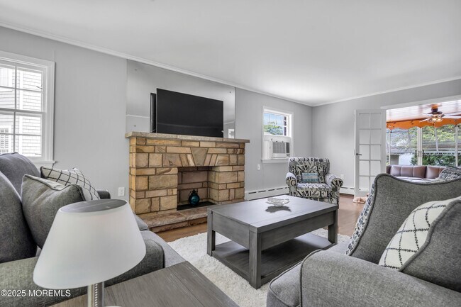 Foto del edificio - 208 Trenton Blvd