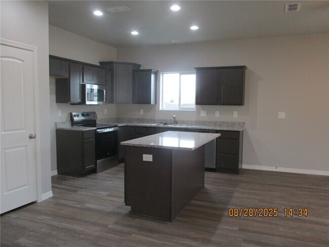 Building Photo - 6194 S Pawnee Ct