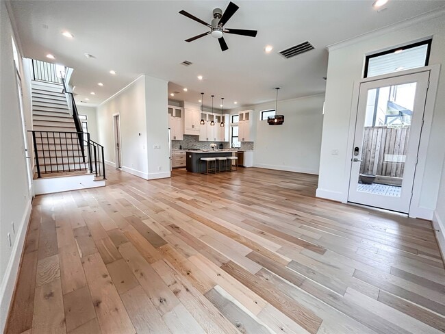 Building Photo - 1735a Moritz Dr