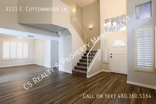 Photo - 3131 E Cottonwood Ln House