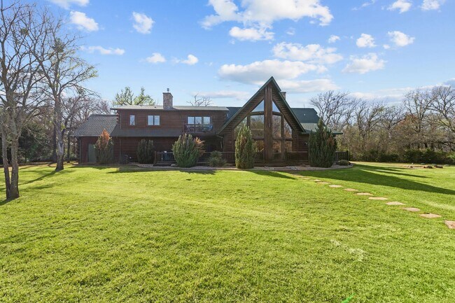 Foto del edificio - 751 Oak View Dr