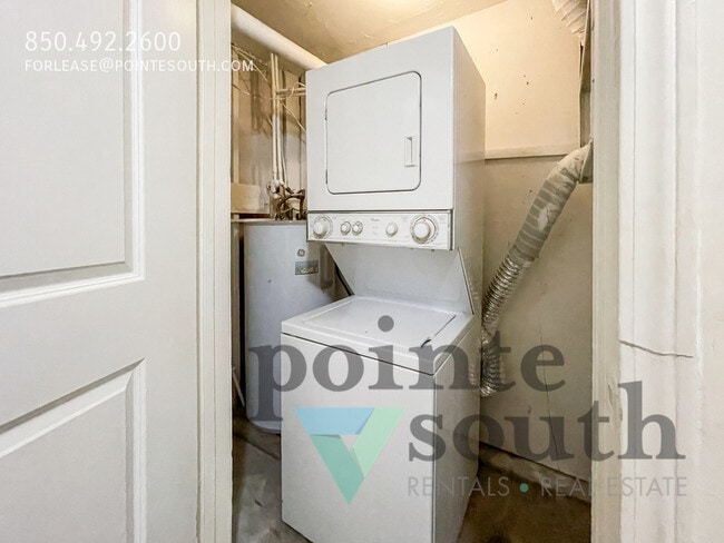 Building Photo - 5771 Coronada Blvd