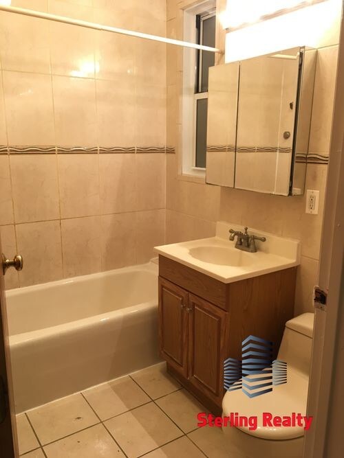 Foto del edificio - 3614 Ditmars Blvd