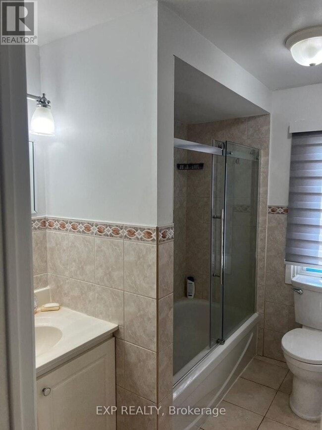 Building Photo - 17 Calmist Crescent