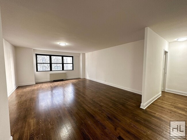 Building Photo - East 89th STREET