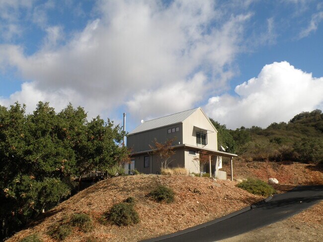 Beautiful home surrounded by nature - 12730 Toro Creek Rd