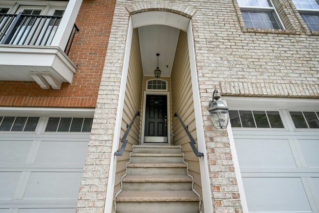 Foto del edificio - 16 Creekside Ct