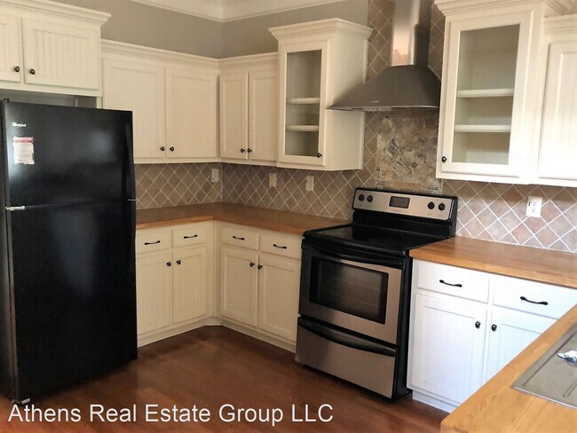 Foto del edificio - 3 br, 3 bath House - 1454 East Broad Street