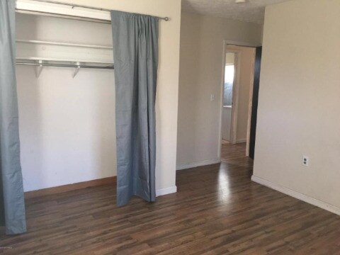 Foto principal - 887 Ridge Rd
