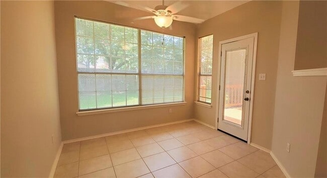 Foto del edificio - 1802 White Oak Cove