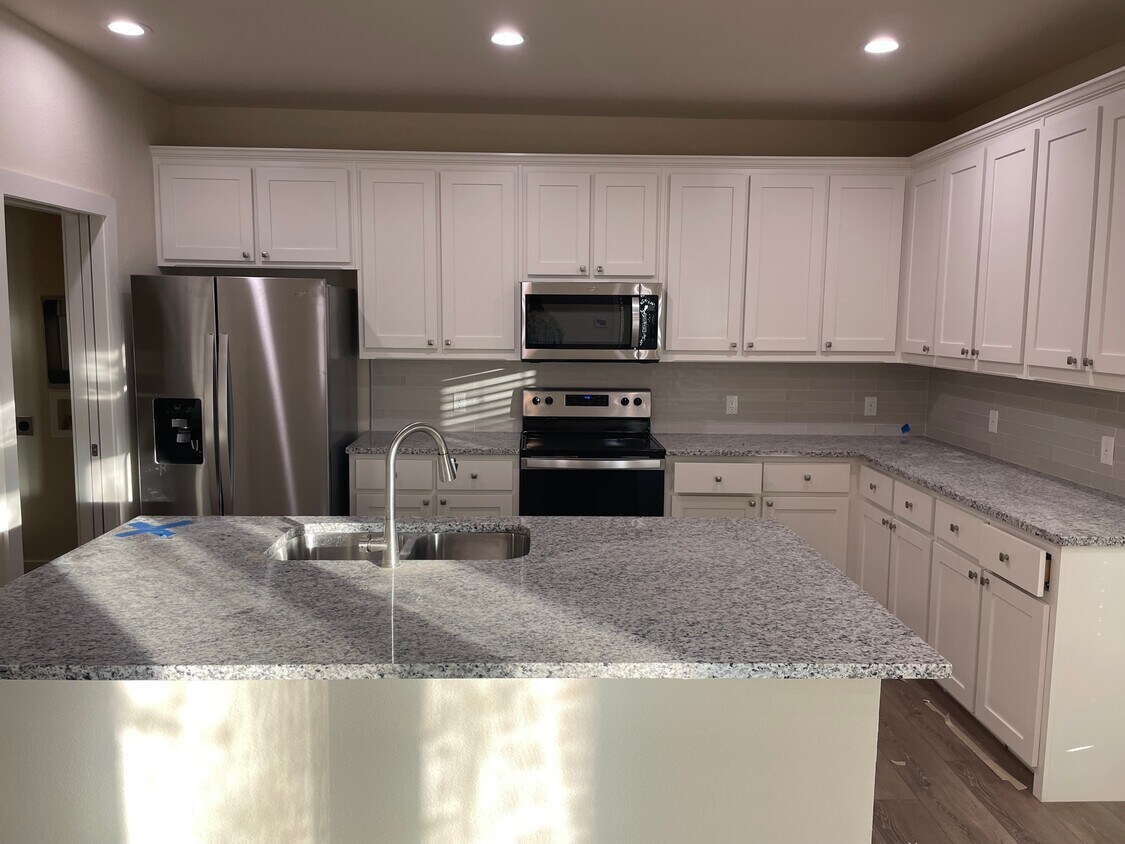 408 Alvarado St Unit 408 ALVARADO ST, Mansfield, TX 76063 Apartments