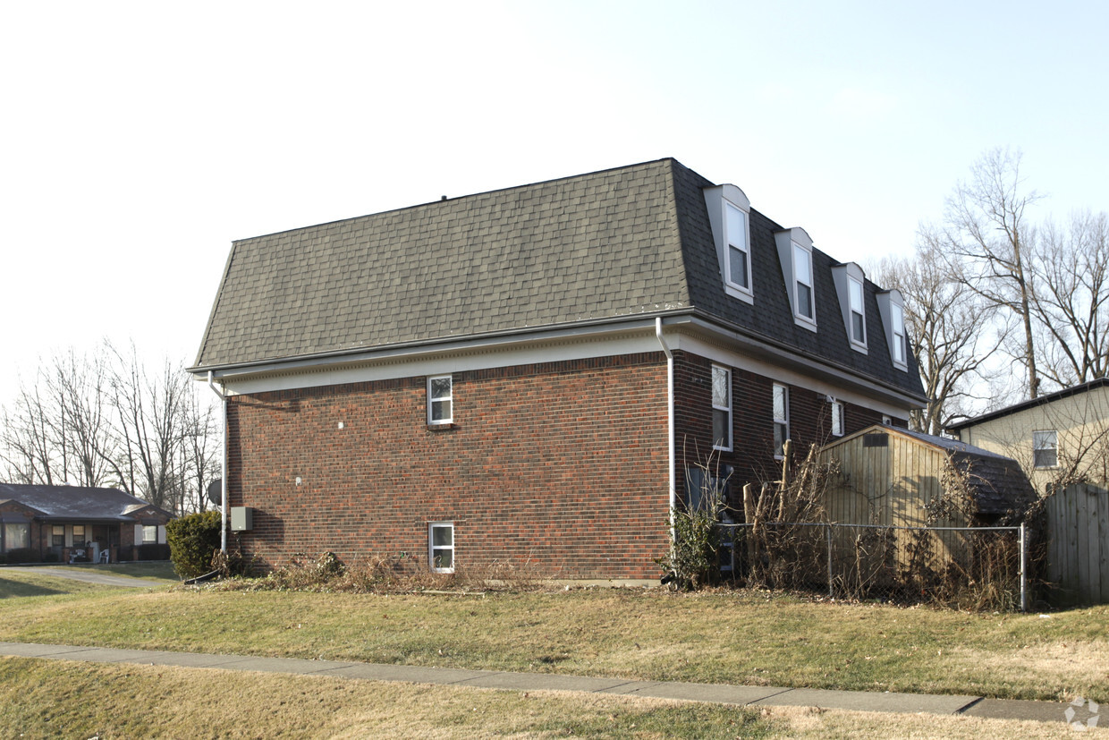 Building Photo - 413 Garrison Ct