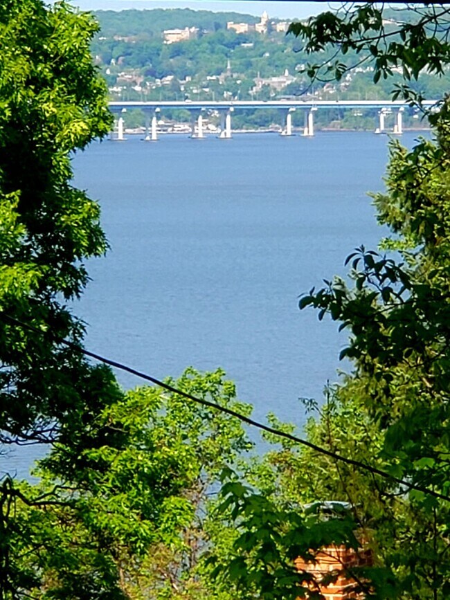 Vistas del río Hudson - 782 Rte 9