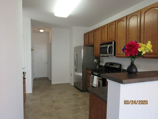 Building Photo - 494 S Jade Ln