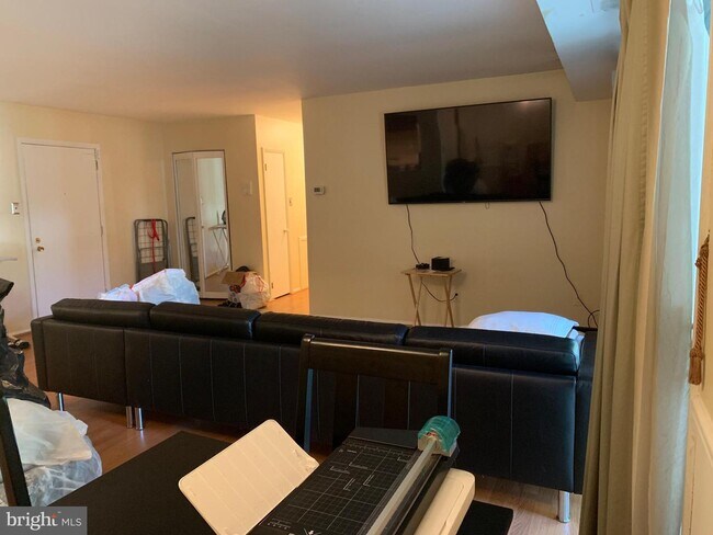 Foto del edificio - 7 Rockford Rd