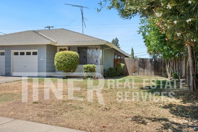Building Photo - 1103 Agatha Way