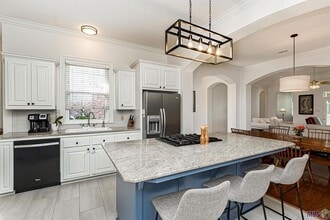 Building Photo - 40103 Eagles Nest