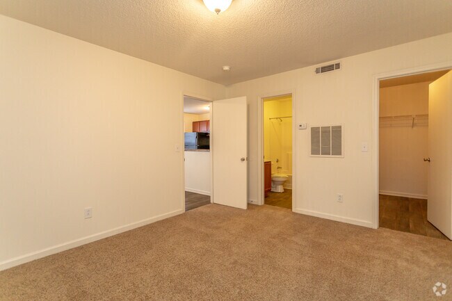 1HAB, 1BA - Foxcreek Apartments