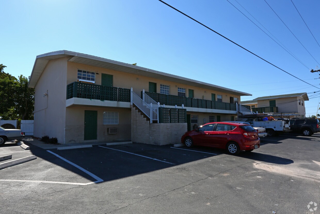 Parker House Apartaments - 808 Miramar