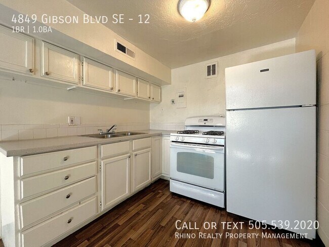 Foto del edificio - 4849 Gibson Blvd SE