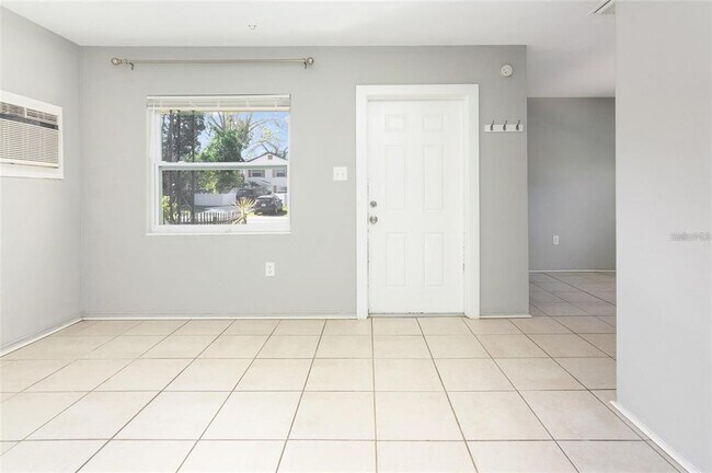 Foto del edificio - 3235 6th Ave S