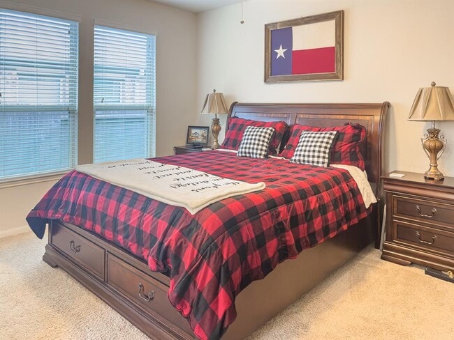 Foto del edificio - 2519 Rosemere Dr