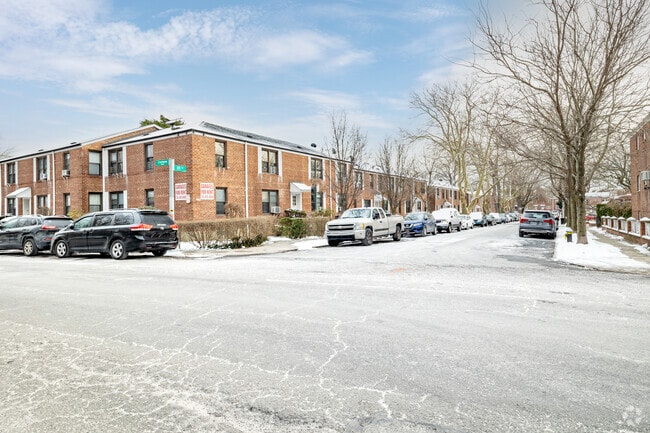 Neighborhood Context - 3603 191st St