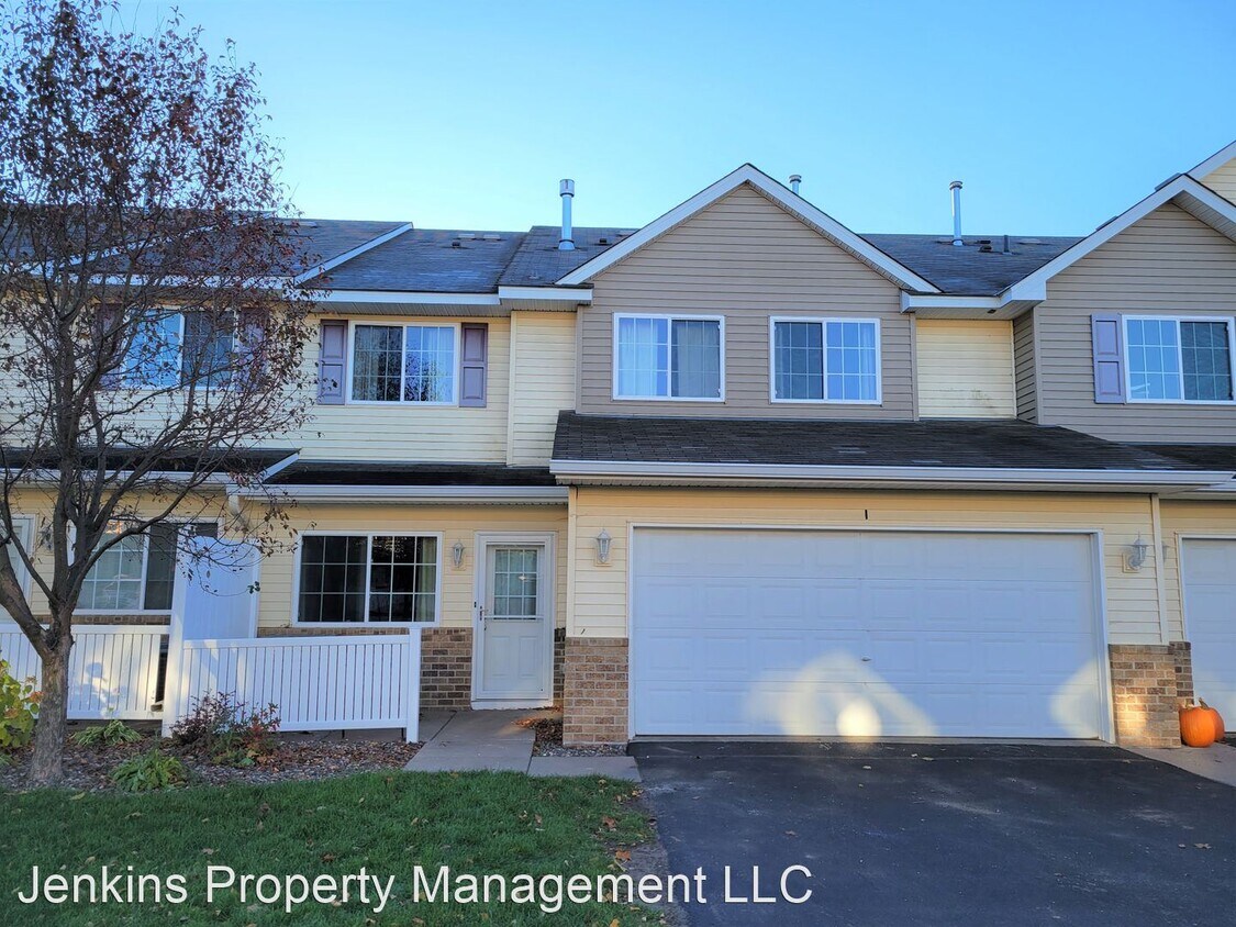 Primary Photo - 3 br, 2.5 bath House - 3512 Sterling Heigh...