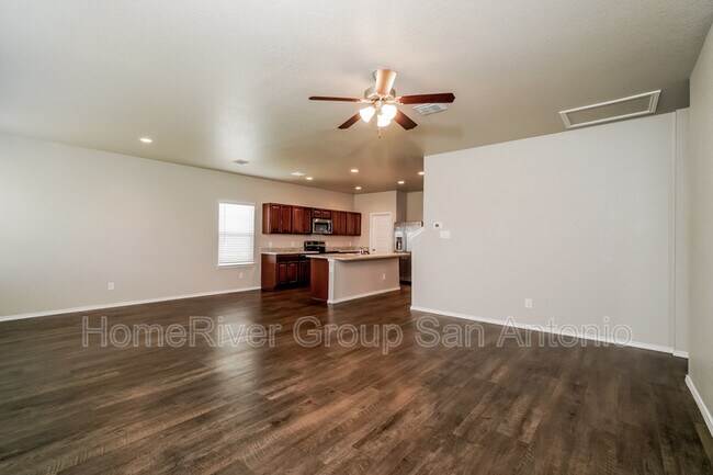 Foto del edificio - 246 Savage St