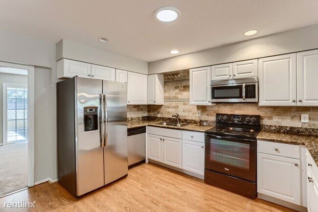 Foto del edificio - 4 br, 2 bath House - 3017 Tennessee Ave UNIT