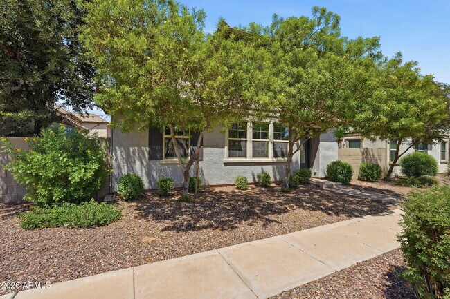 Building Photo - 464 N Ranger Trail