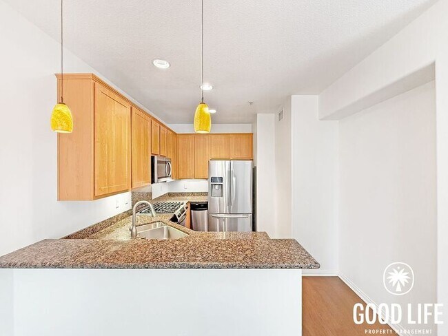 Foto del edificio - 12668 W Chapman Ave