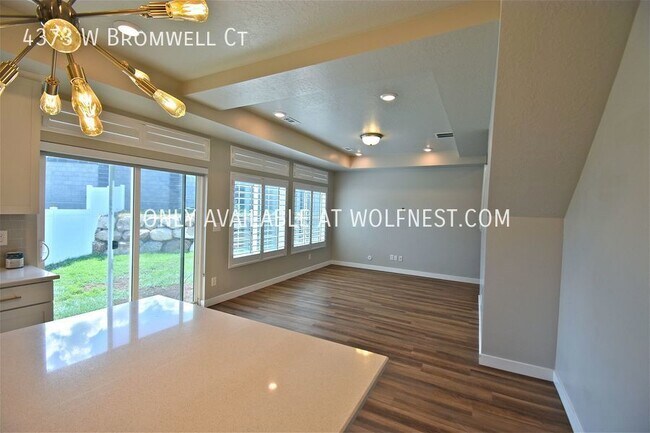 Building Photo - Stunning 3 Bed Lehi Home! No Deposit Option!