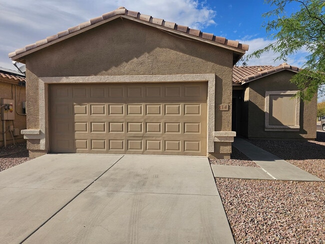 Building Photo - 814 W Cholla St