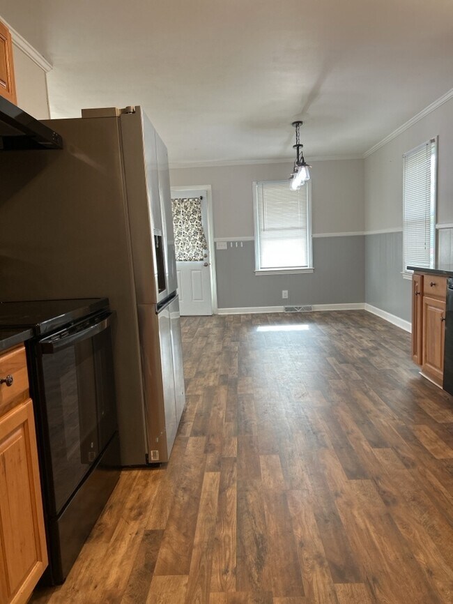 706 W Lee Rd, Taylors, SC 29687 House Rental in Taylors, SC