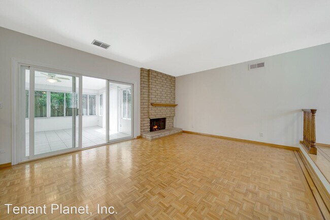 Foto del edificio - 4 br, 2 bath House - 4720 Jarvis Ave.