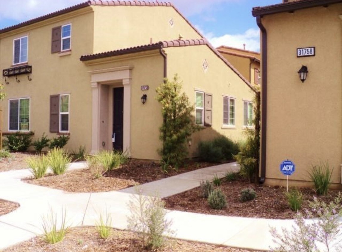 37473 Paseo Violeta, Murrieta, CA 92563 Townhouse for Rent in