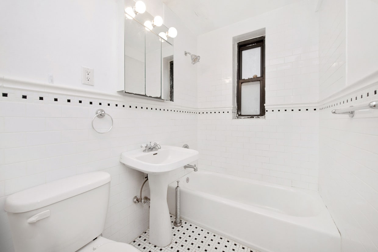 Building Photo - 145 72nd St