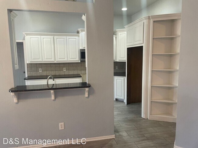 Building Photo - 4 br, 2 bath House - 921 Renita Way