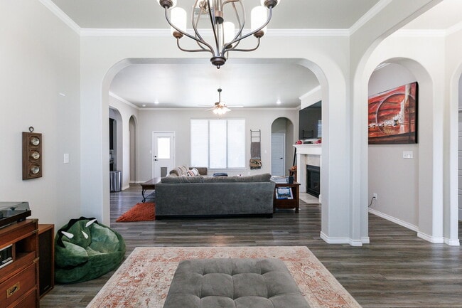 Building Photo - Spacious 4 Bed Home Near Frenship Schools | Modern Build | 2022 Construction