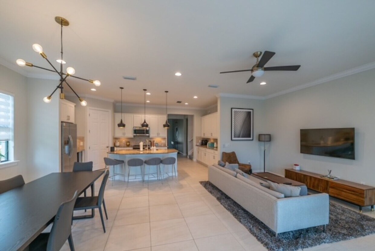 Primary Photo - ** MIROMAR LAKES PORTO ROMANO 3 BEDROOMS P...