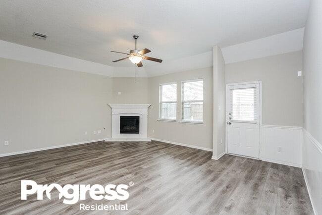 Foto del edificio - 3214 Bainbridge Hill Ln