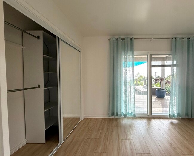 Bedroom - 74-5054 Kealapua St