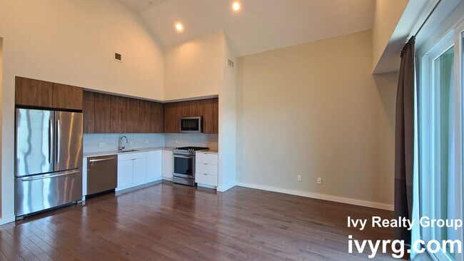 Building Photo - 163-161 Hyde Park Ave