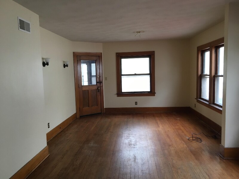 Foto del edificio - 911 W South St