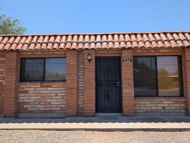 2 Bedroom 1 bath with exposed brick - 2 Bedroom 1 bath with exposed brick Apartment