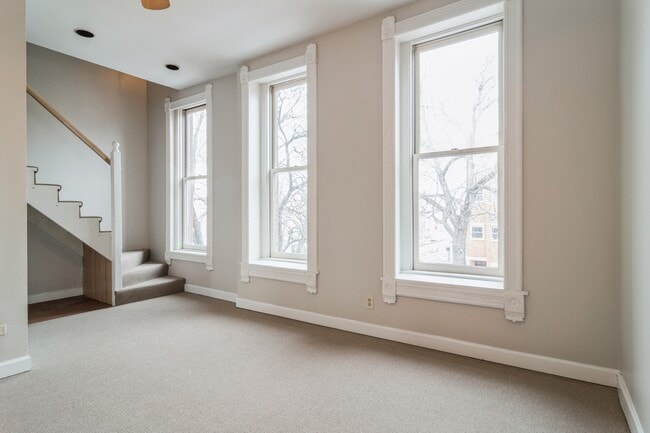 Building Photo - 1823 W Thomas St