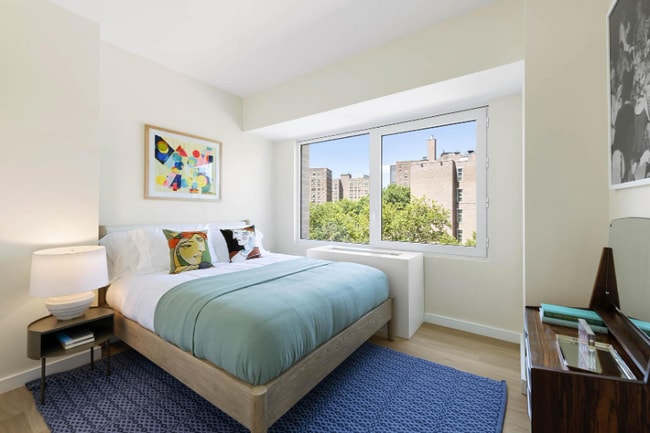 Foto del edificio - 1998 2nd Ave