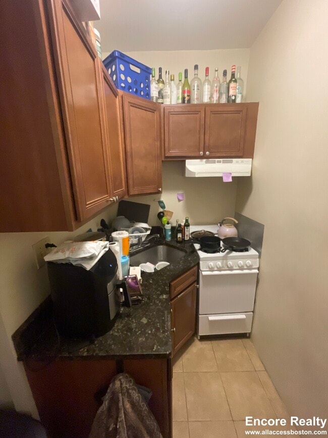 Building Photo - 38 Hemenway St