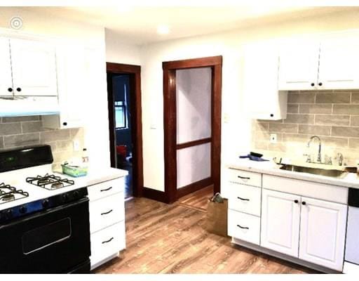 Foto del edificio - 80 Sanborn Ave